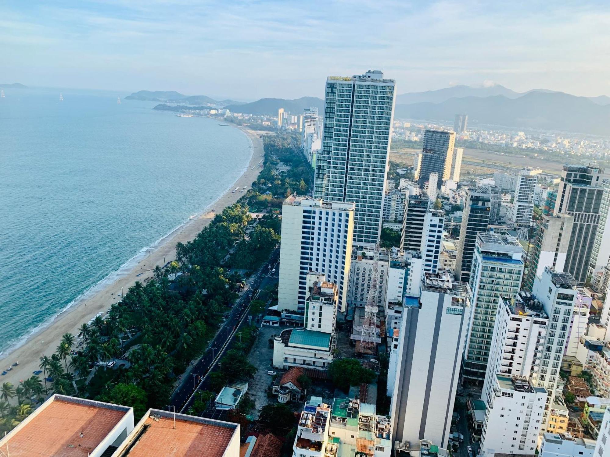 Infinity Sea View Apartment Нячанг Экстерьер фото